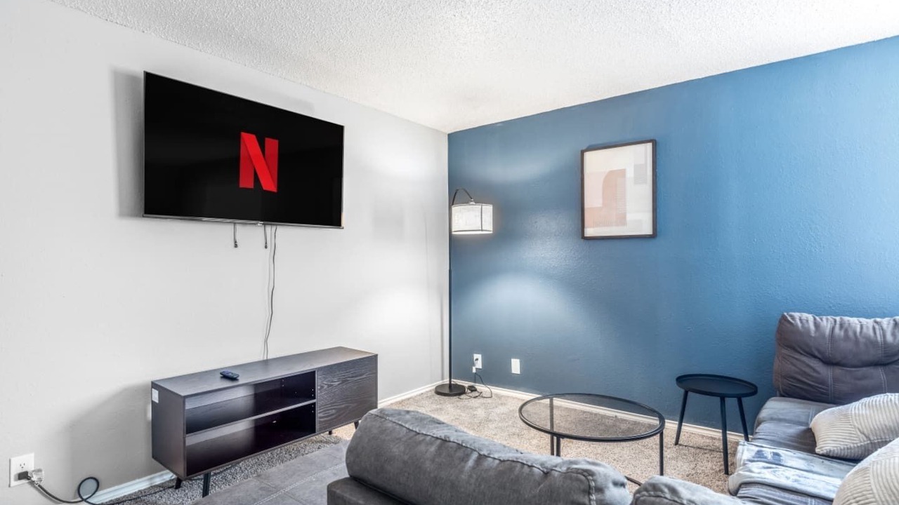 Photo of Livingroom in Central Arlington
