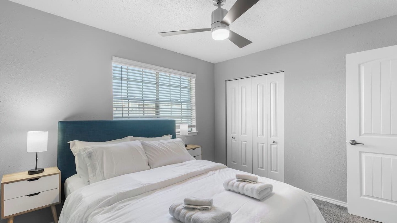 Photo of Bedroom in Central Arlington