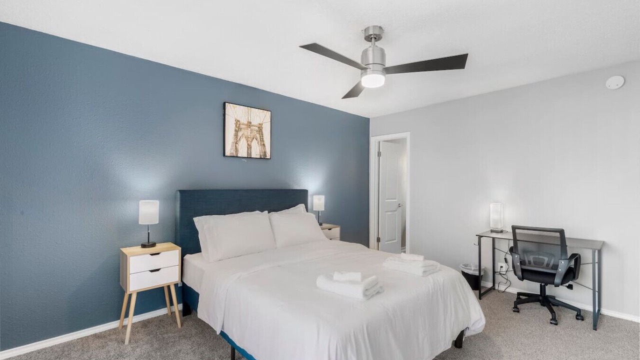 Photo of Bedroom in Central Arlington