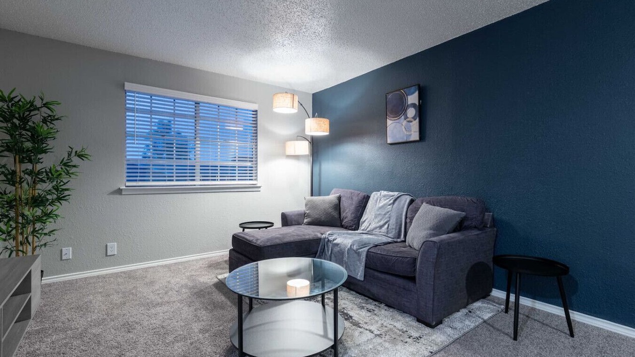 Photo of Livingroom in Central Arlington