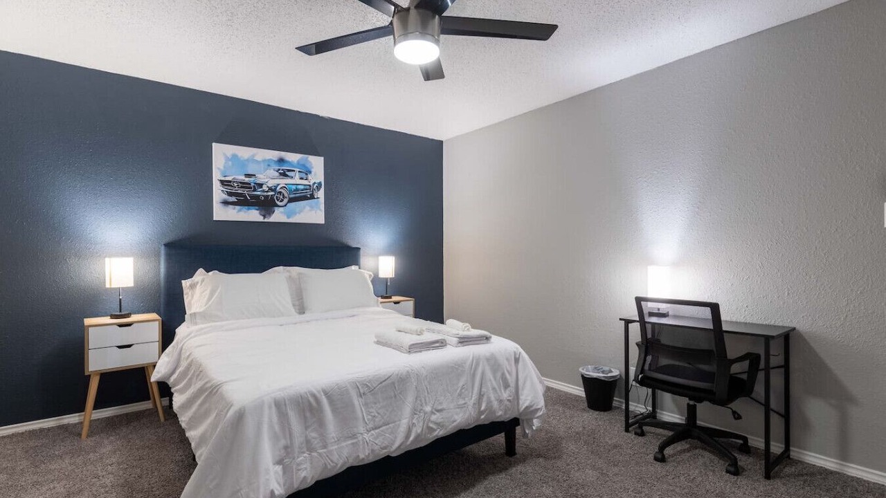 Photo of Bedroom in Central Arlington