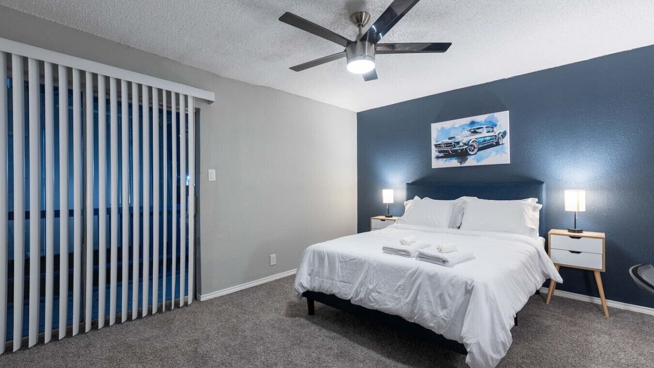 Photo of Bedroom in Central Arlington