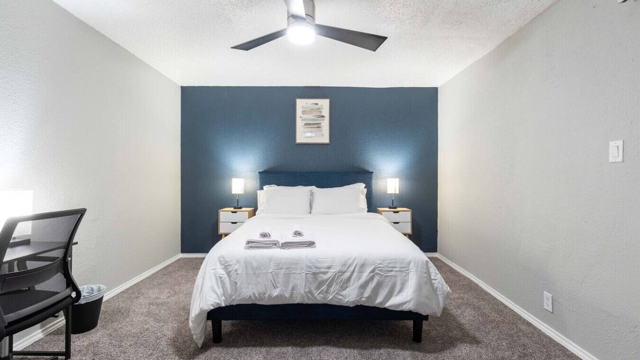 Photo of Bedroom in Central Arlington