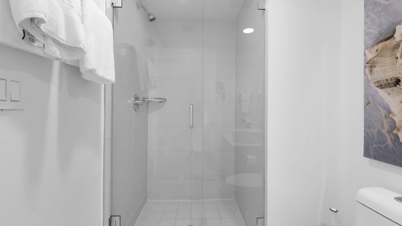 Photo of Bathroom in Hallandale Beach