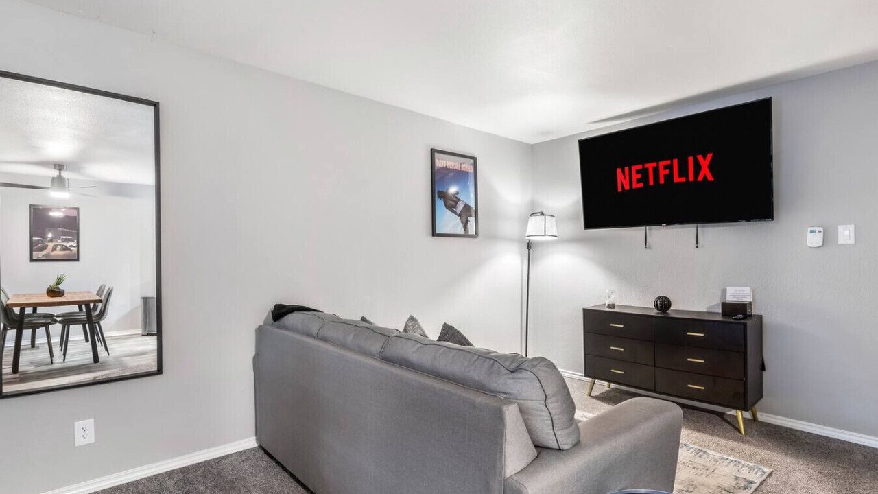 Photo of Livingroom in Central Arlington