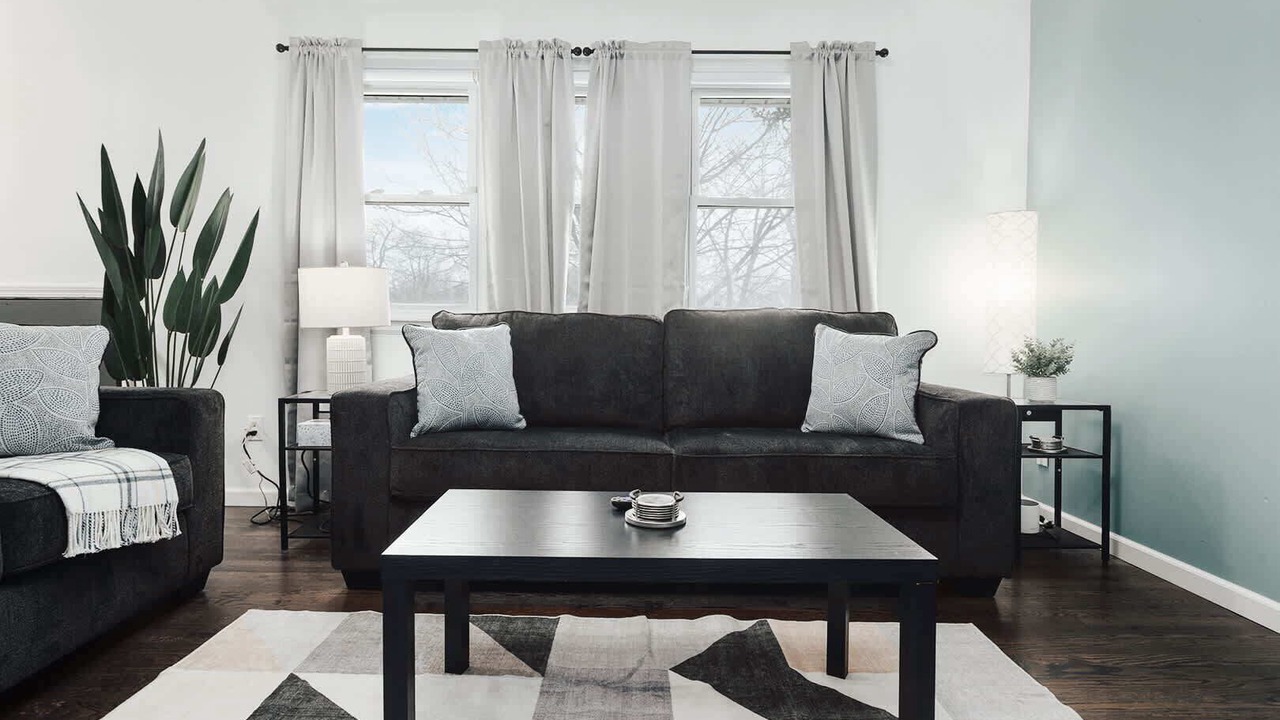 Photo of Livingroom in Lee's Summit