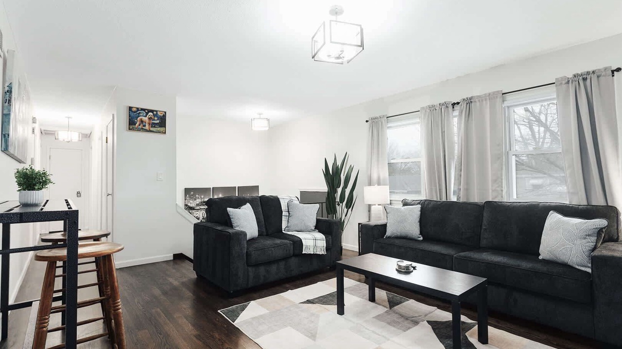 Photo of Livingroom in Lee's Summit