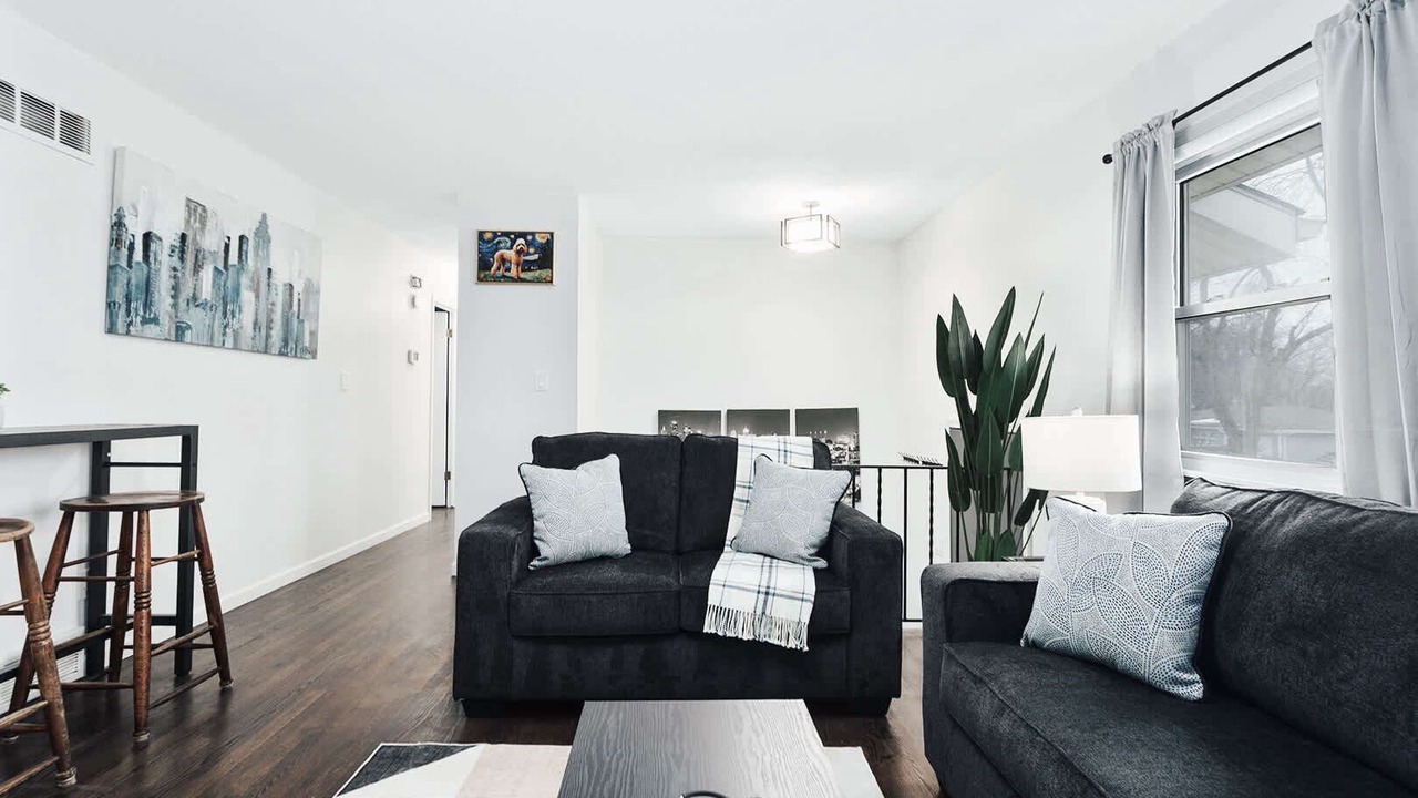 Photo of Livingroom in Lee's Summit