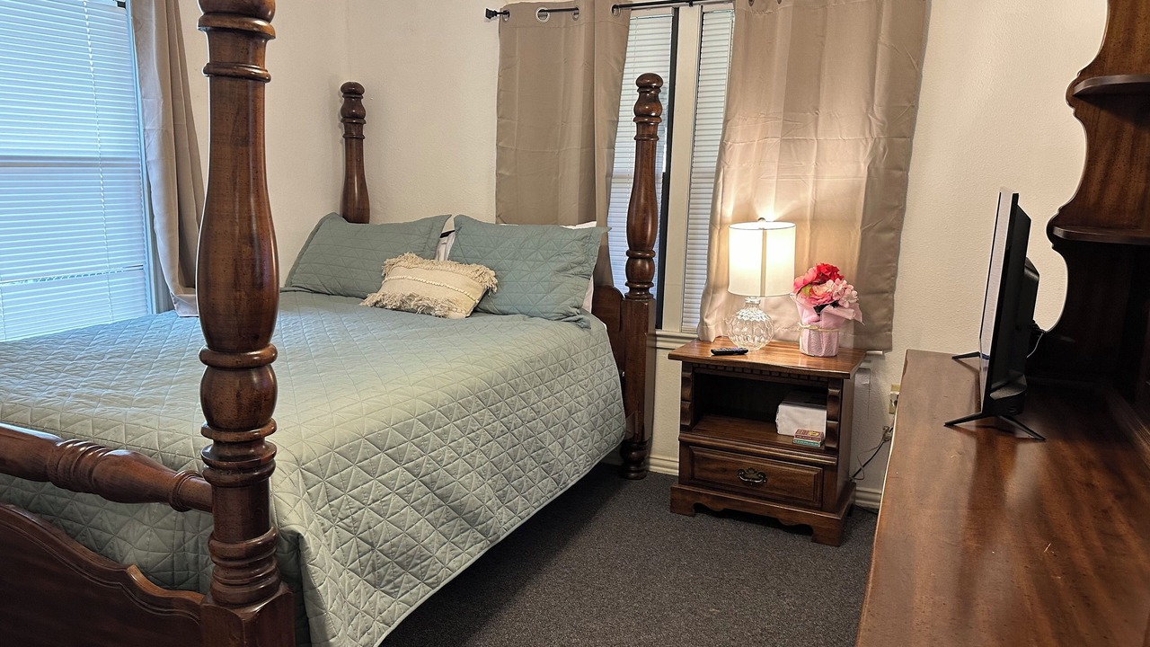 Photo of Bedroom in Beaumont