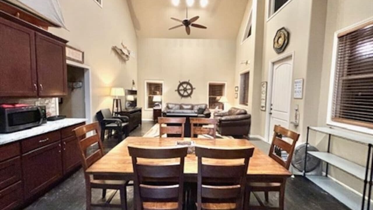 Photo of Livingroom in Port O Connor