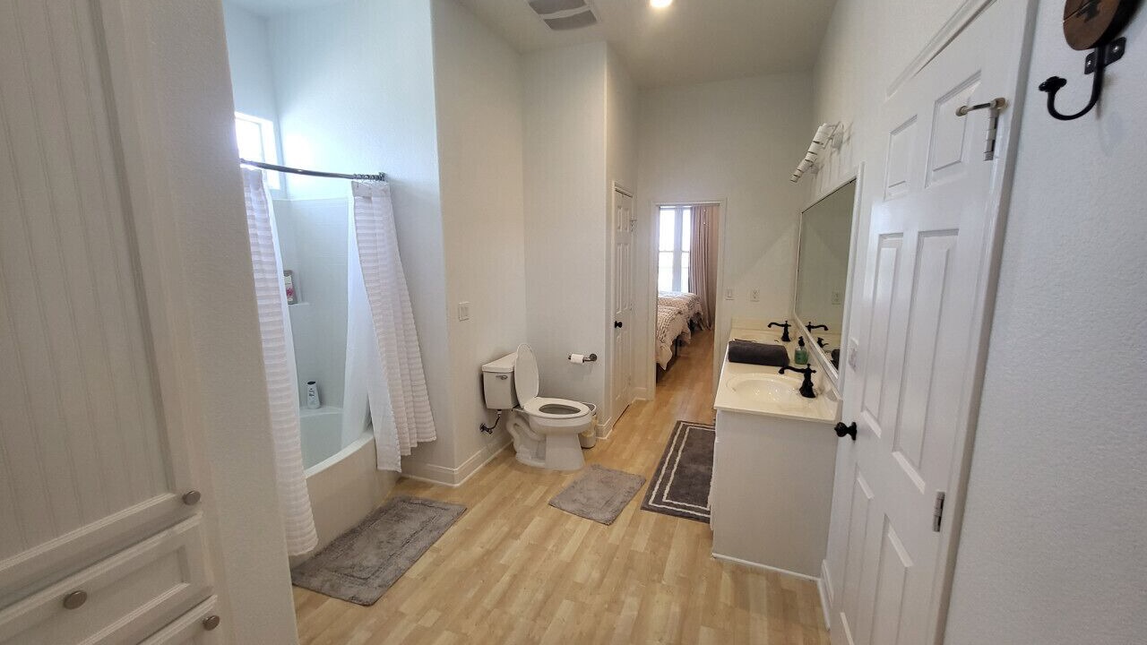 Photo of Bathroom in Port O Connor