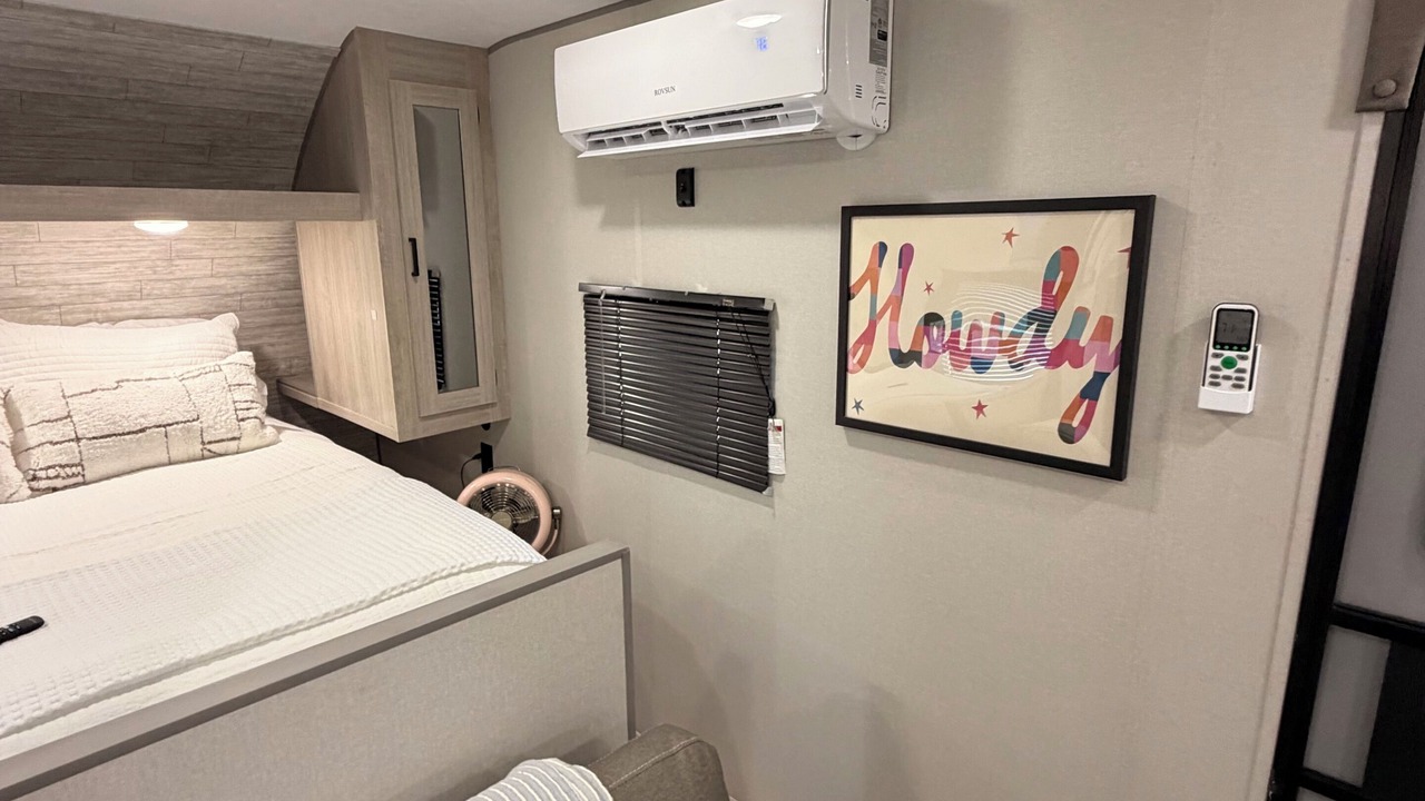 Photo of Bedroom in Springtown