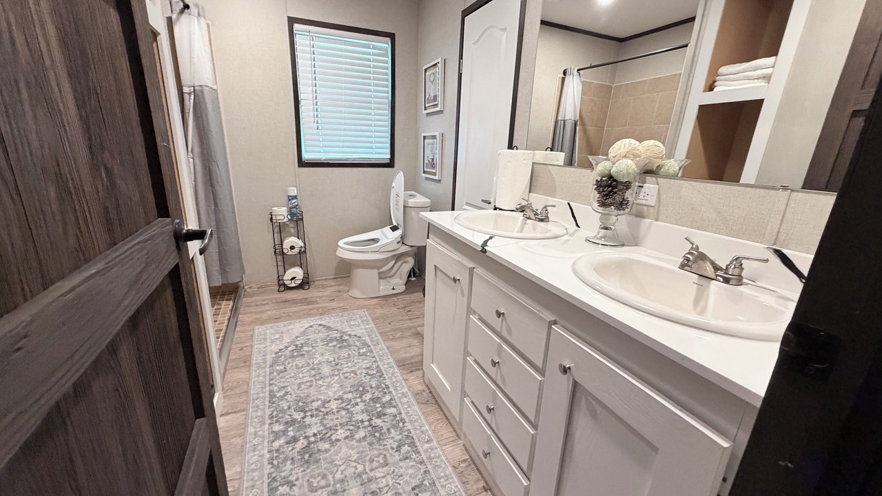 Photo of Bathroom in Ben Franklin