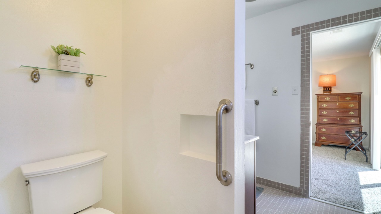 Photo of Bathroom in Rio Rancho