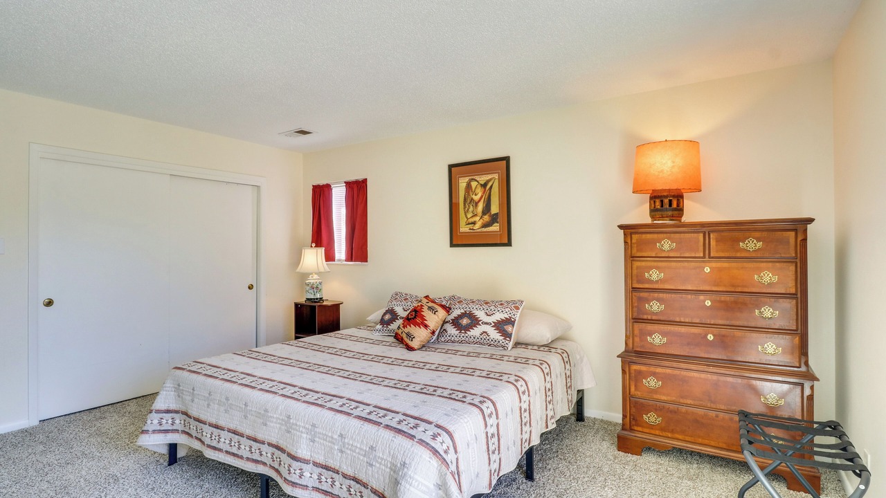 Photo of Bedroom in Rio Rancho