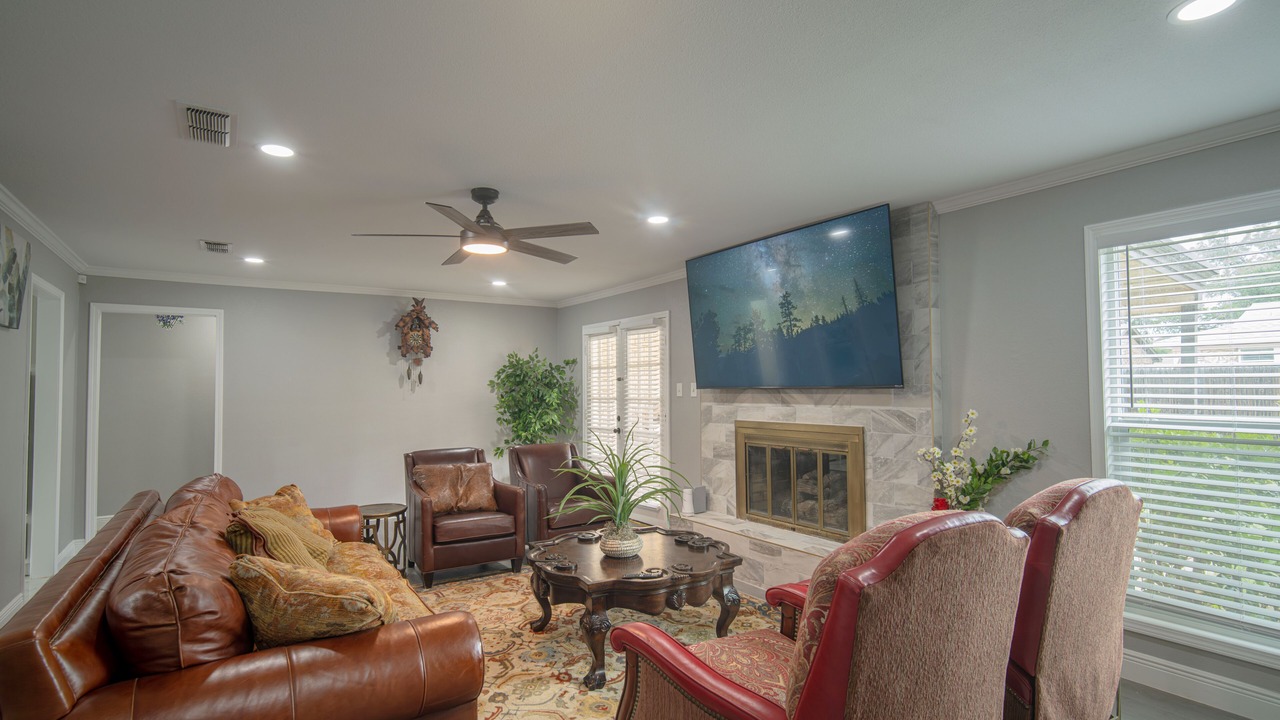Photo of Livingroom in Midland