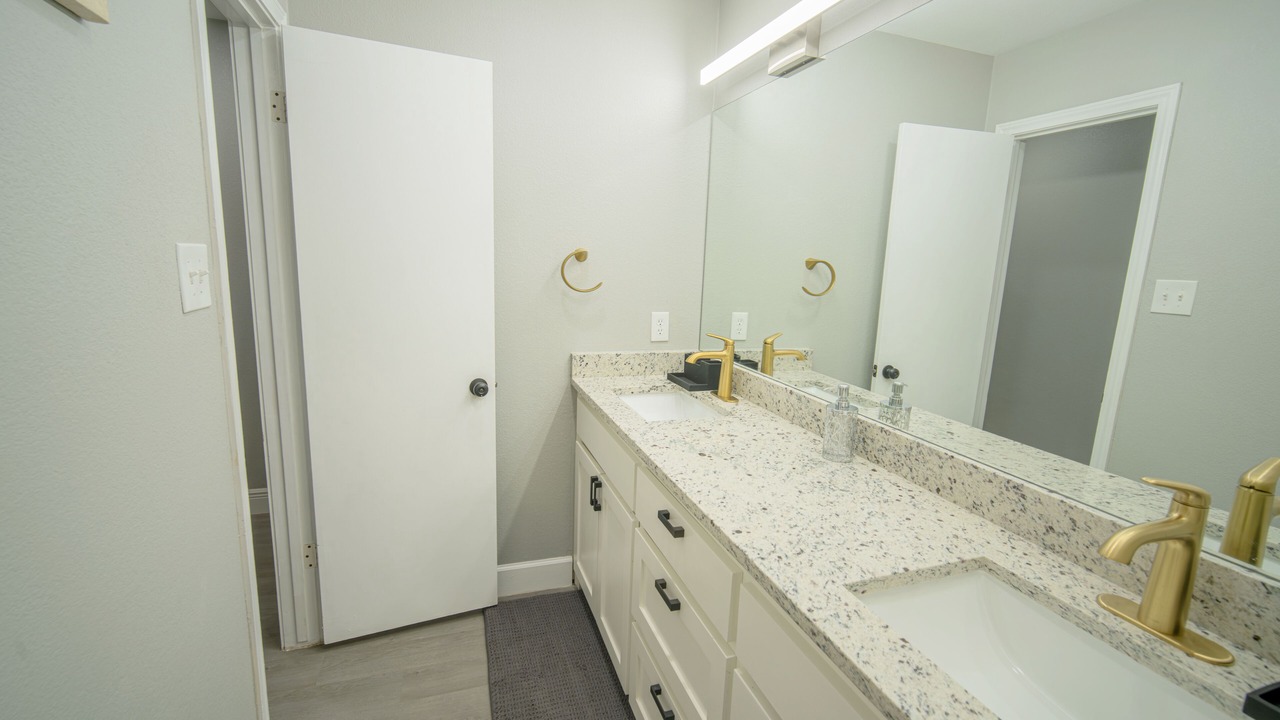 Photo of Bathroom in Midland