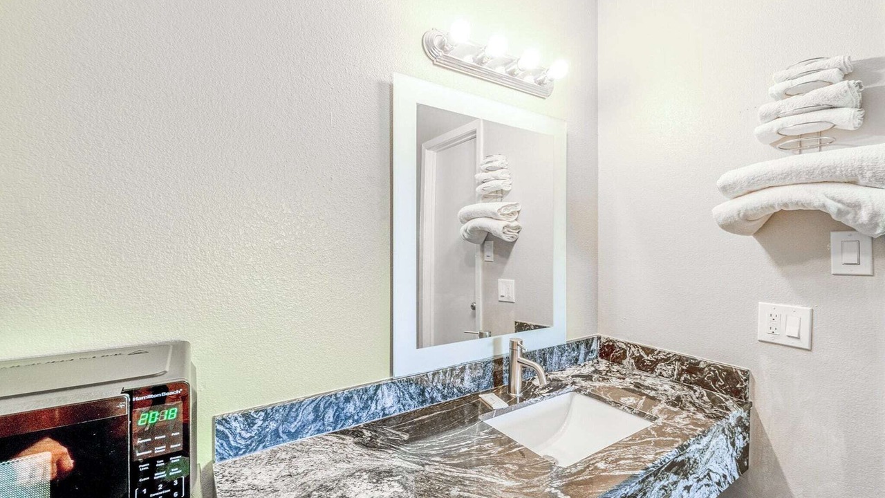 Photo of Bathroom in Rockdale