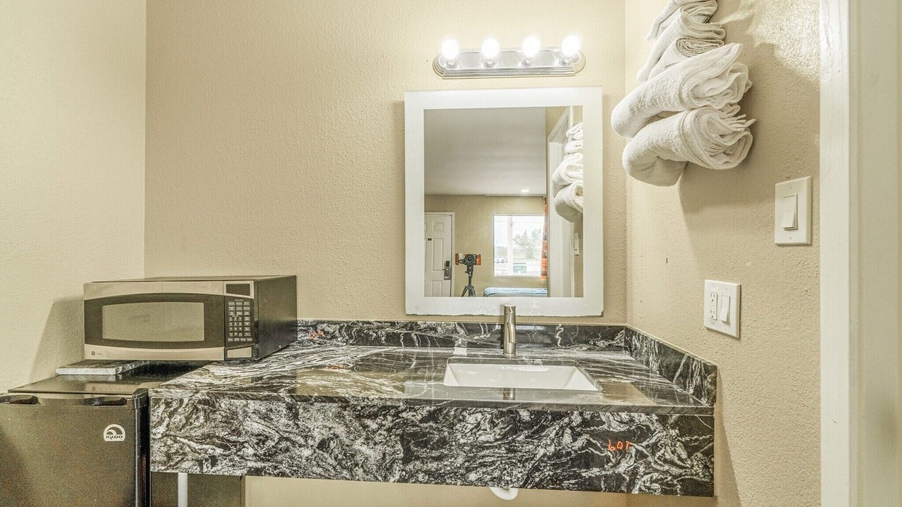 Photo of Bathroom in Rockdale