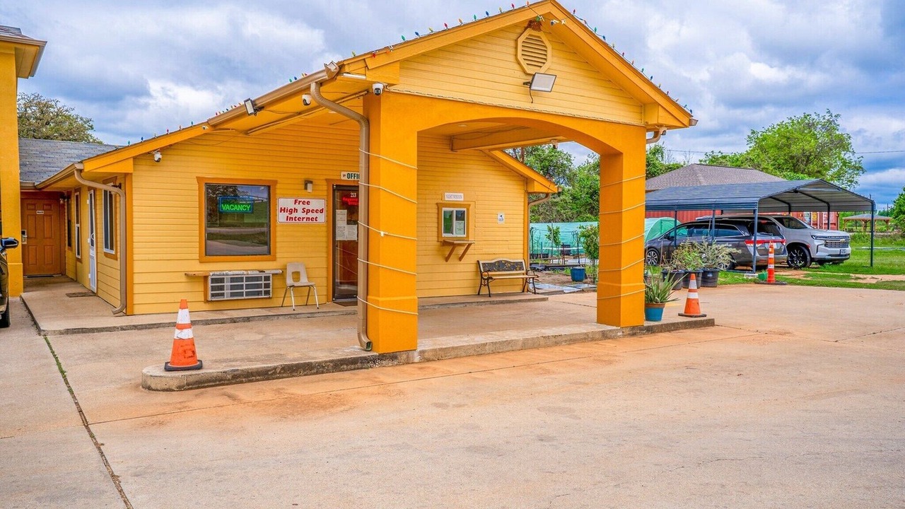 Photo of Outdoor in Rockdale