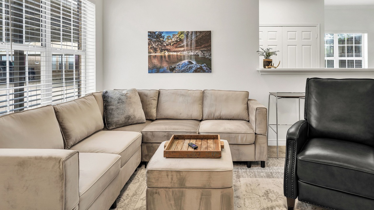 Photo of Livingroom in College Station