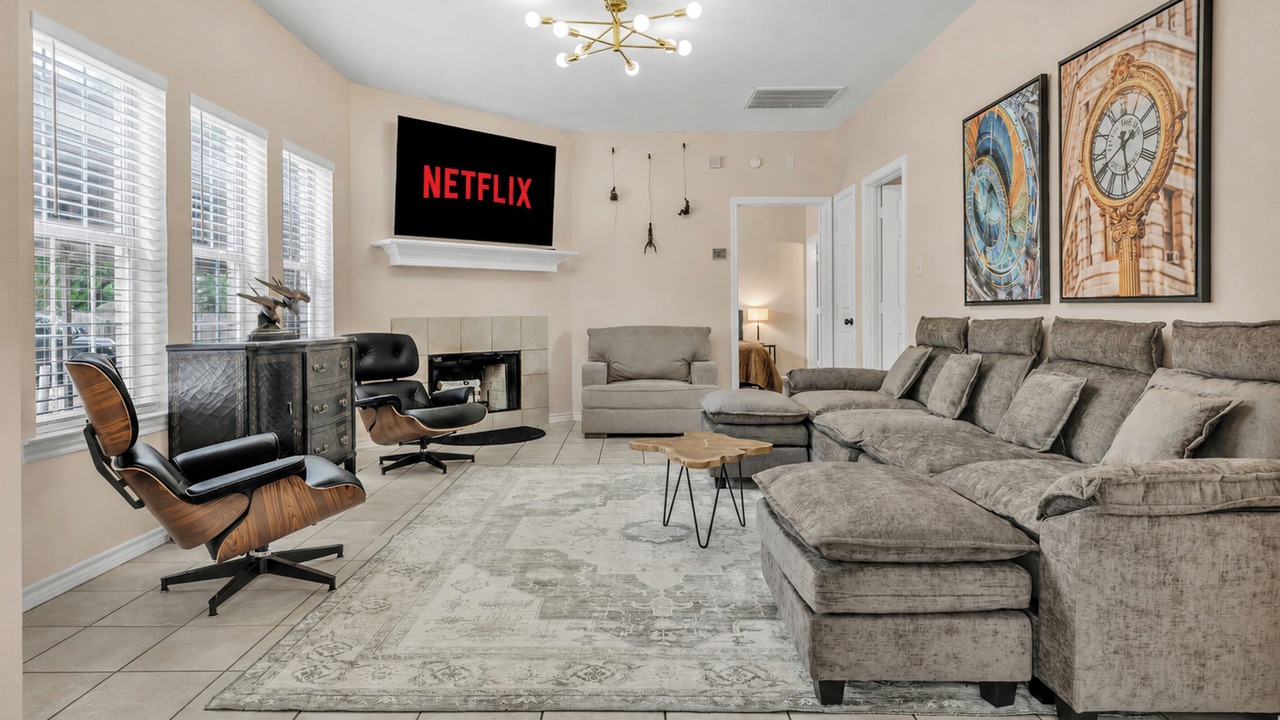 Photo of Livingroom in College Station