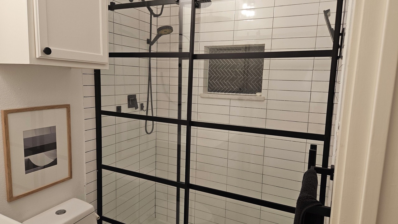 Photo of Bathroom in Pottsboro