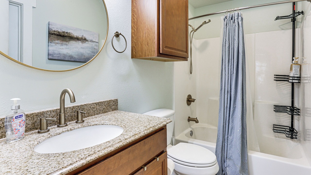 Photo of Bathroom in Brookeland