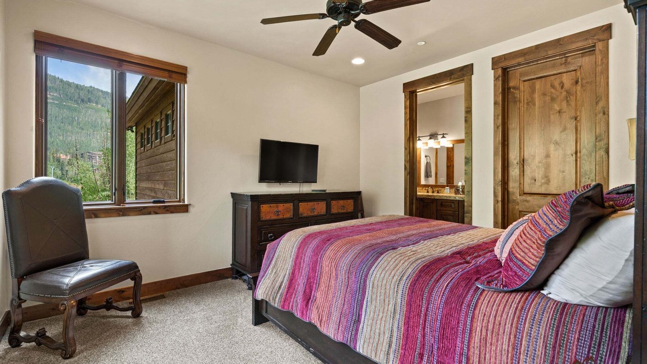 Photo of Bedroom in Purgatory