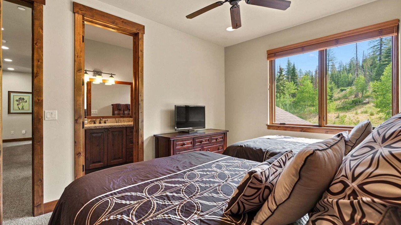 Photo of Bedroom in Purgatory