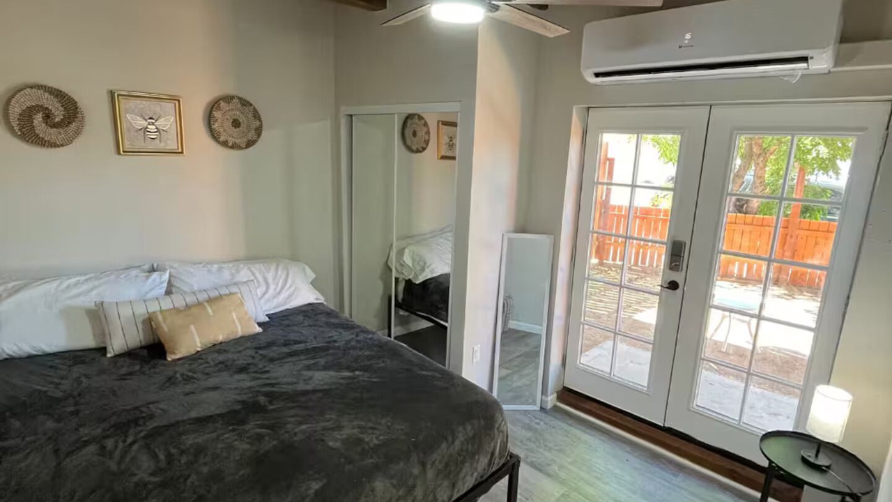 Photo of Bedroom in Sawmill Area