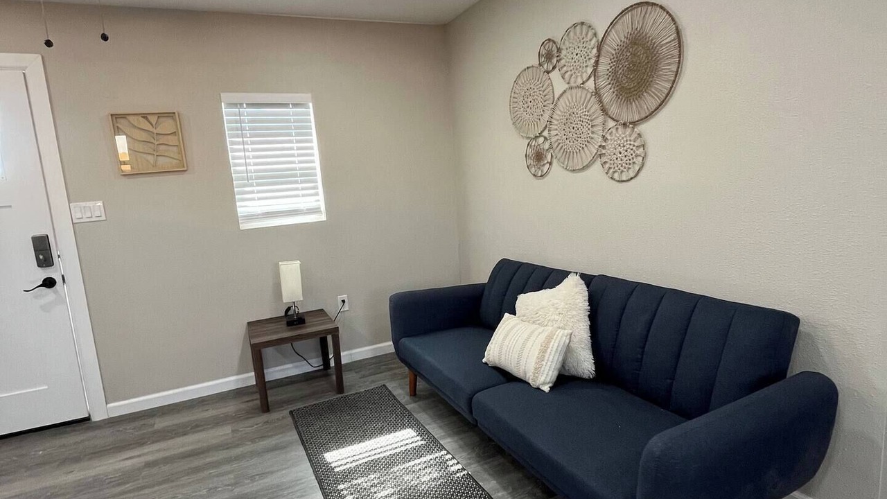 Photo of Livingroom in Sawmill Area