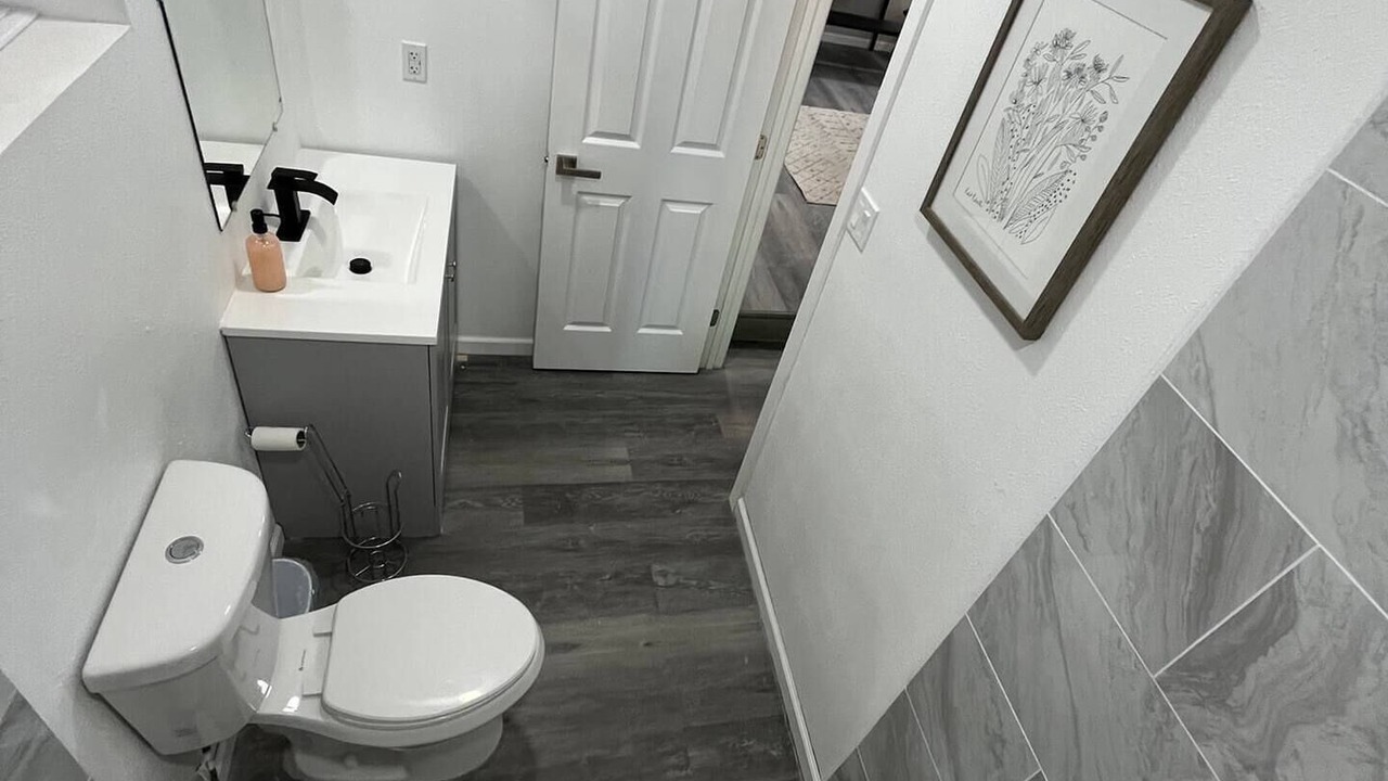 Photo of Bathroom in Sawmill Area