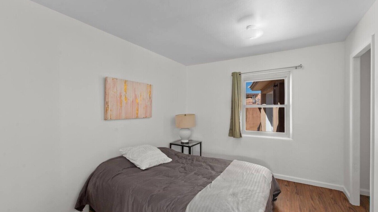 Photo of Bedroom in West Bluff