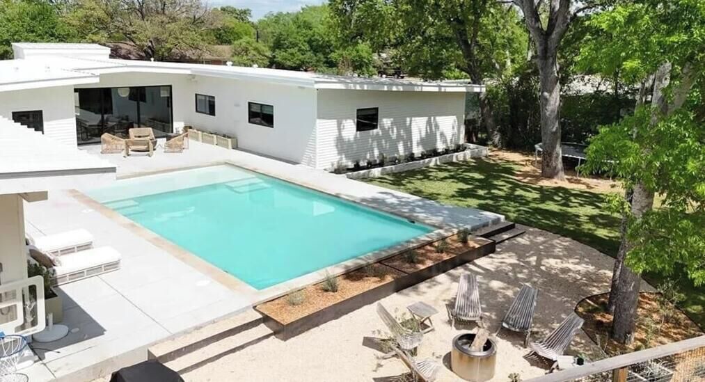 Photo of Outdoor in Garden Acres