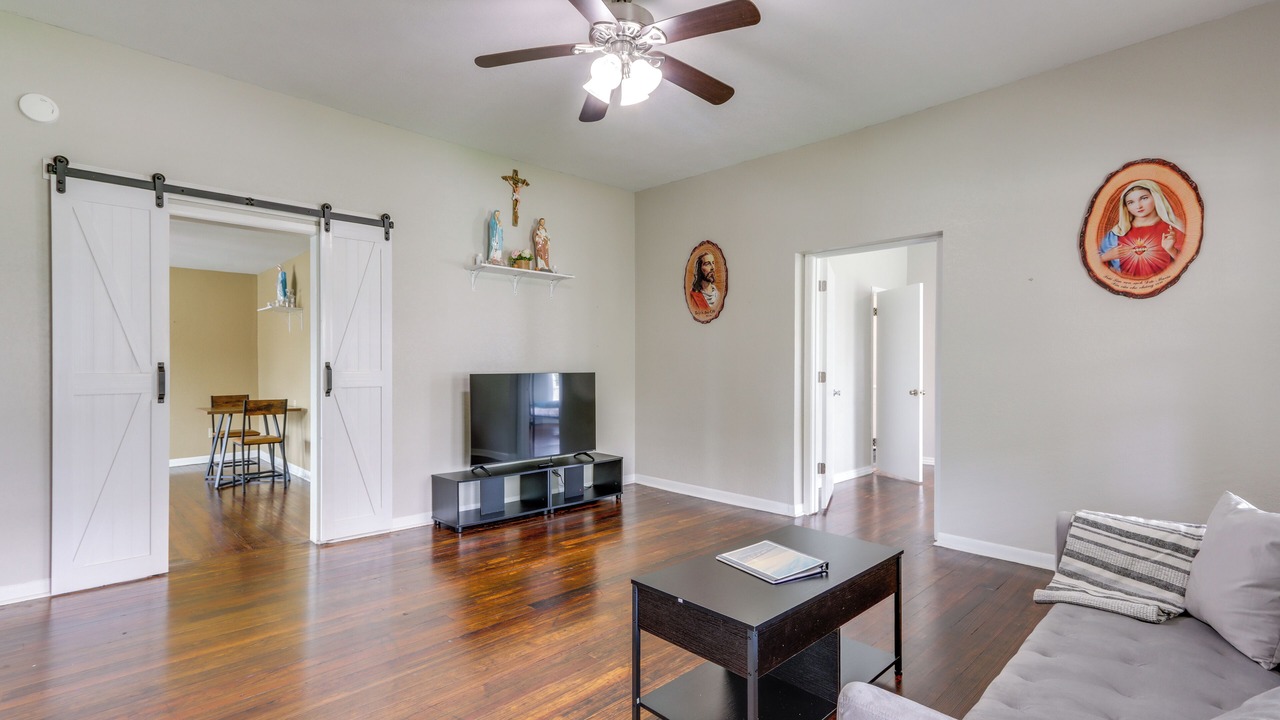 Photo of Livingroom in Carthage