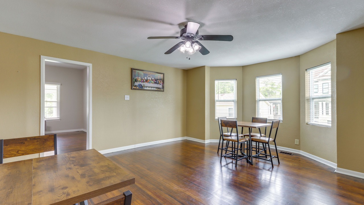 Photo of Livingroom in Carthage