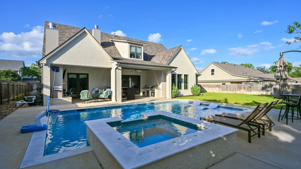 Photo of Outdoor in Holick
