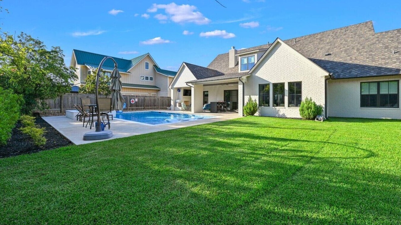 Photo of Outdoor in Holick