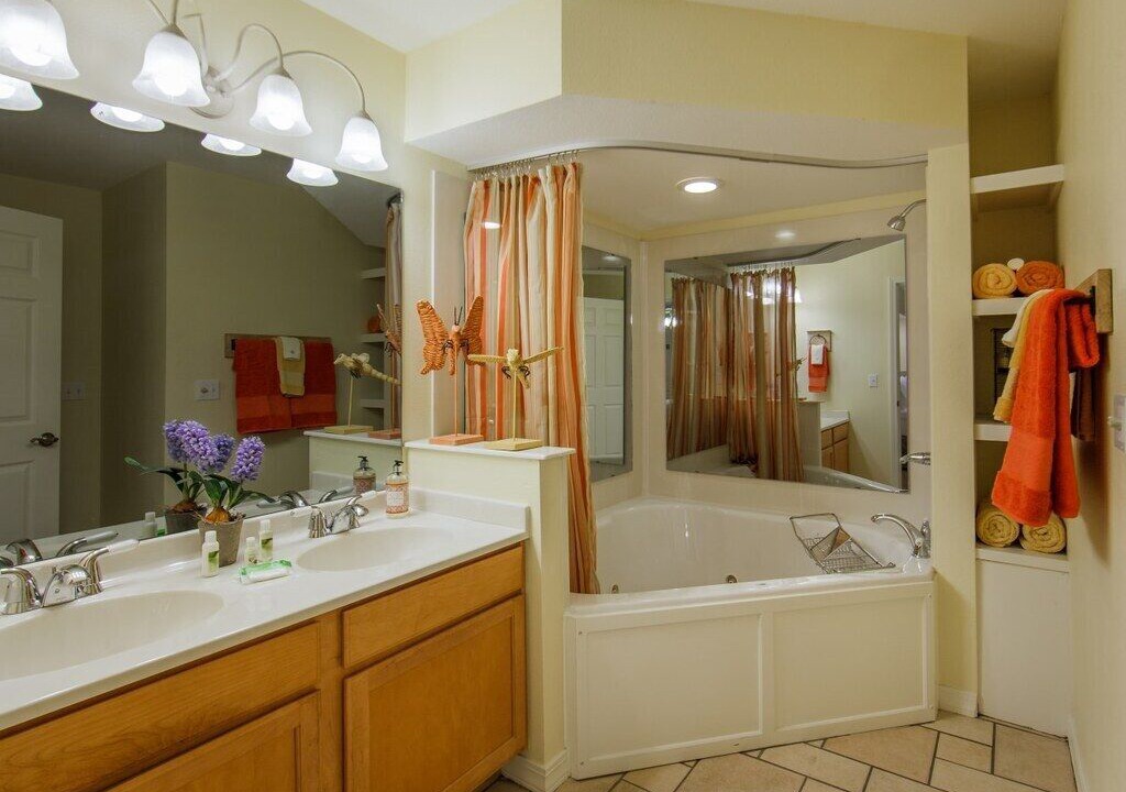 Photo of Bathroom in Branson