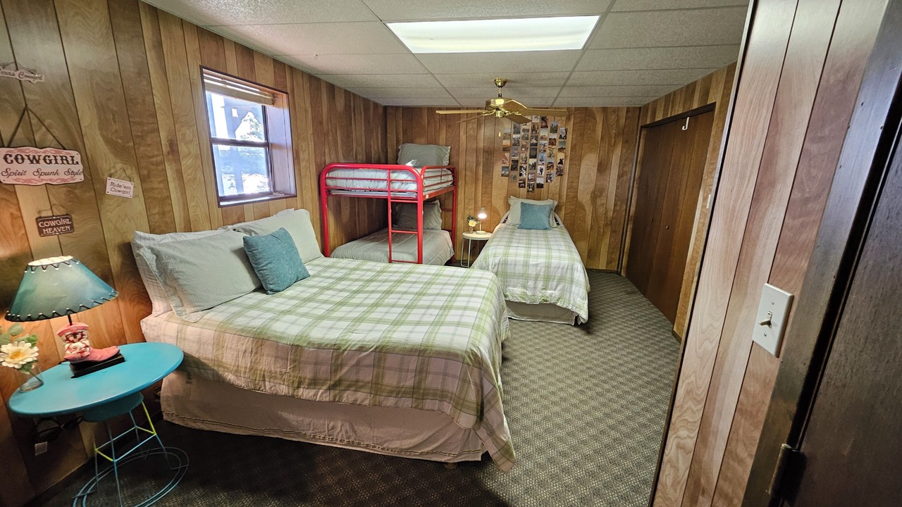 Photo of Bedroom in Colorado City
