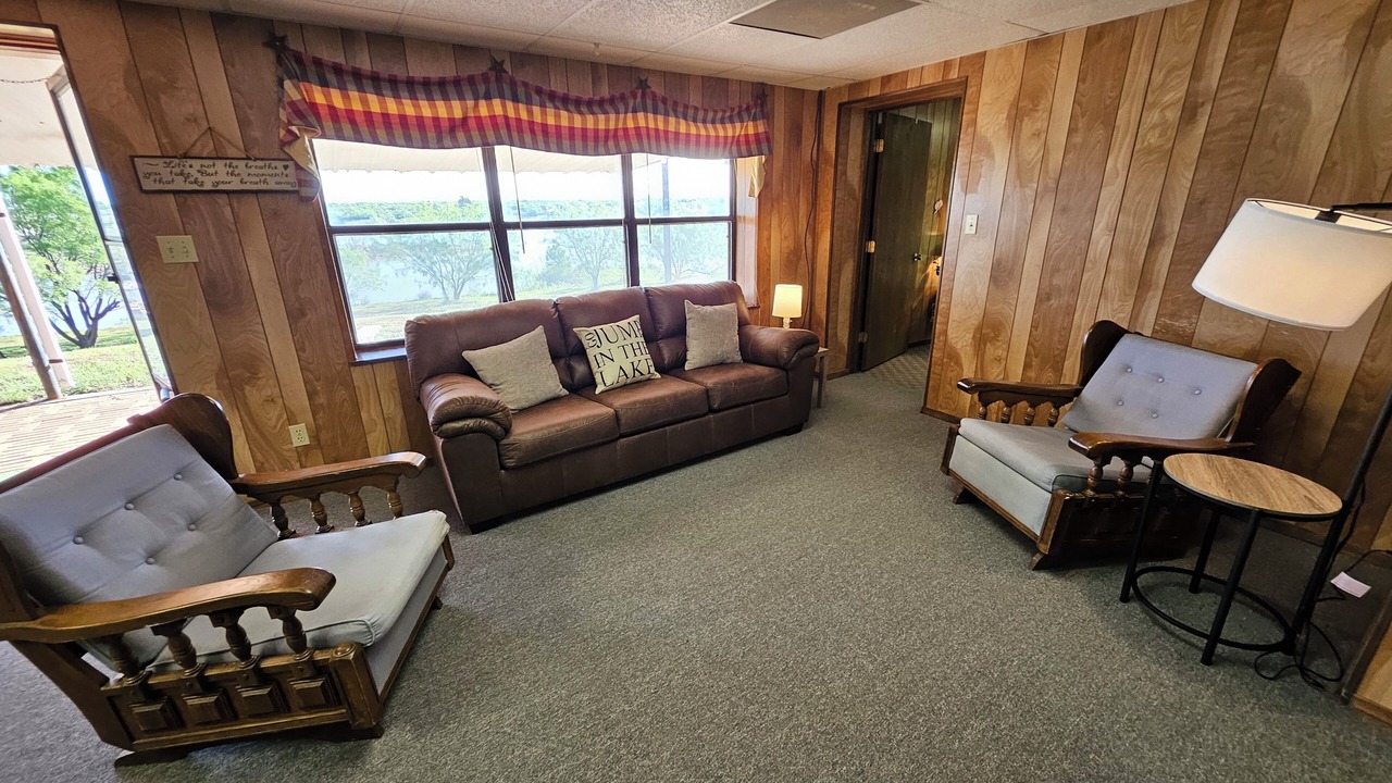 Photo of Livingroom in Colorado City