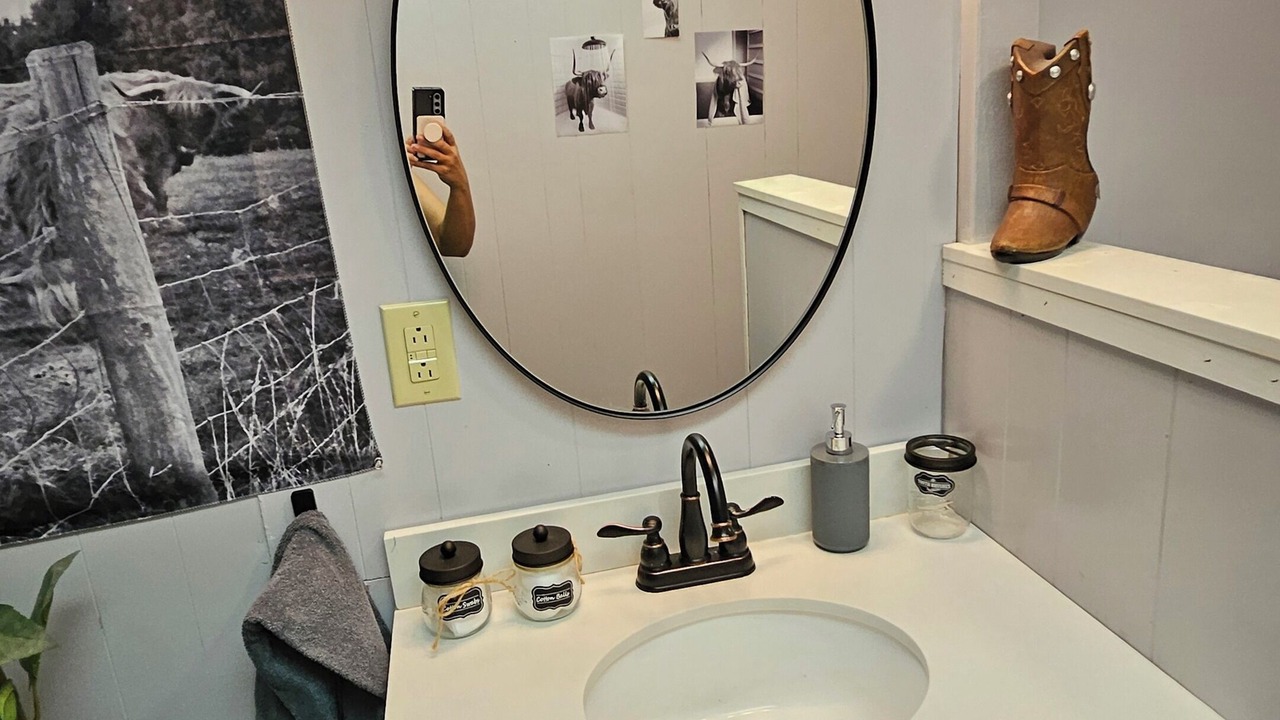 Photo of Bathroom in Colorado City