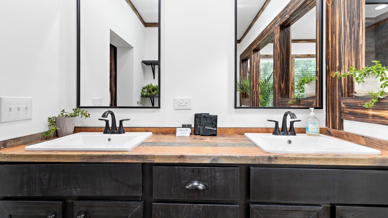Photo of Bathroom in Voth
