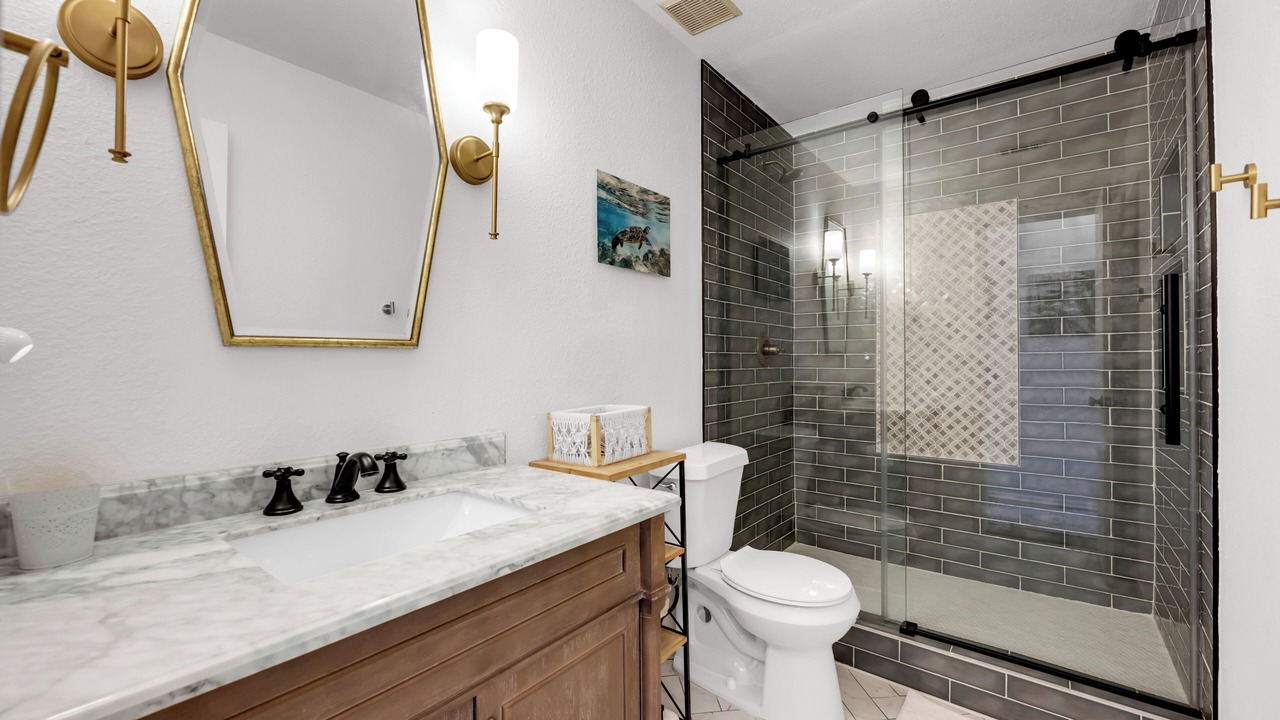 Photo of Bathroom in Kingsland