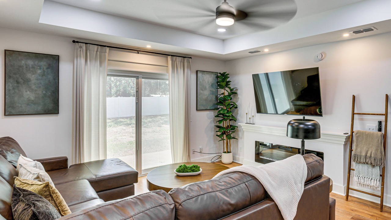 Photo of Livingroom in Tallahassee