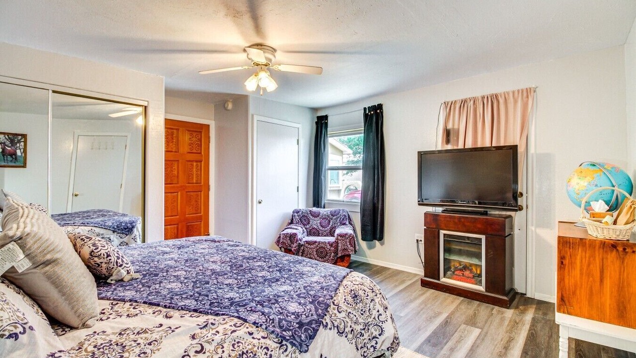 Photo of Livingroom in Bosque Farms