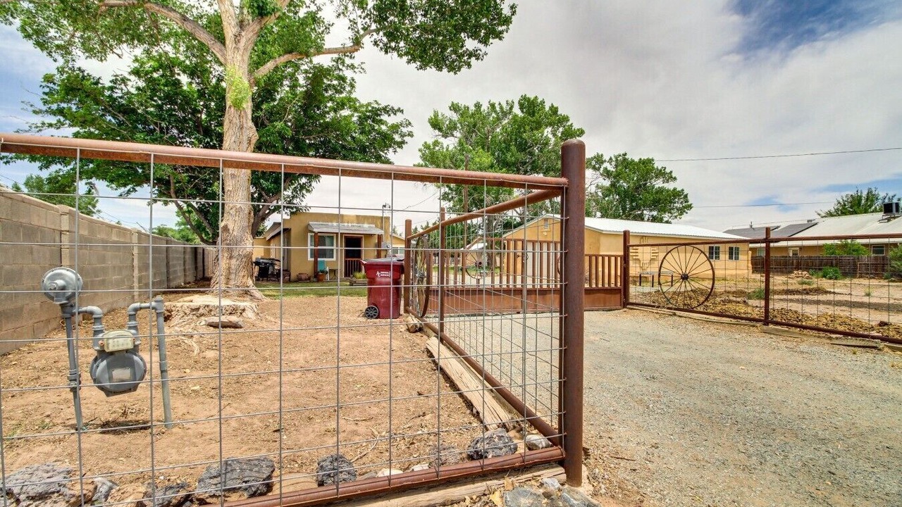 Photo of Outdoor in Bosque Farms