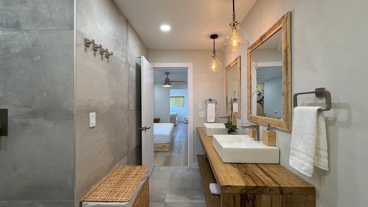 Photo of Bathroom in Allen