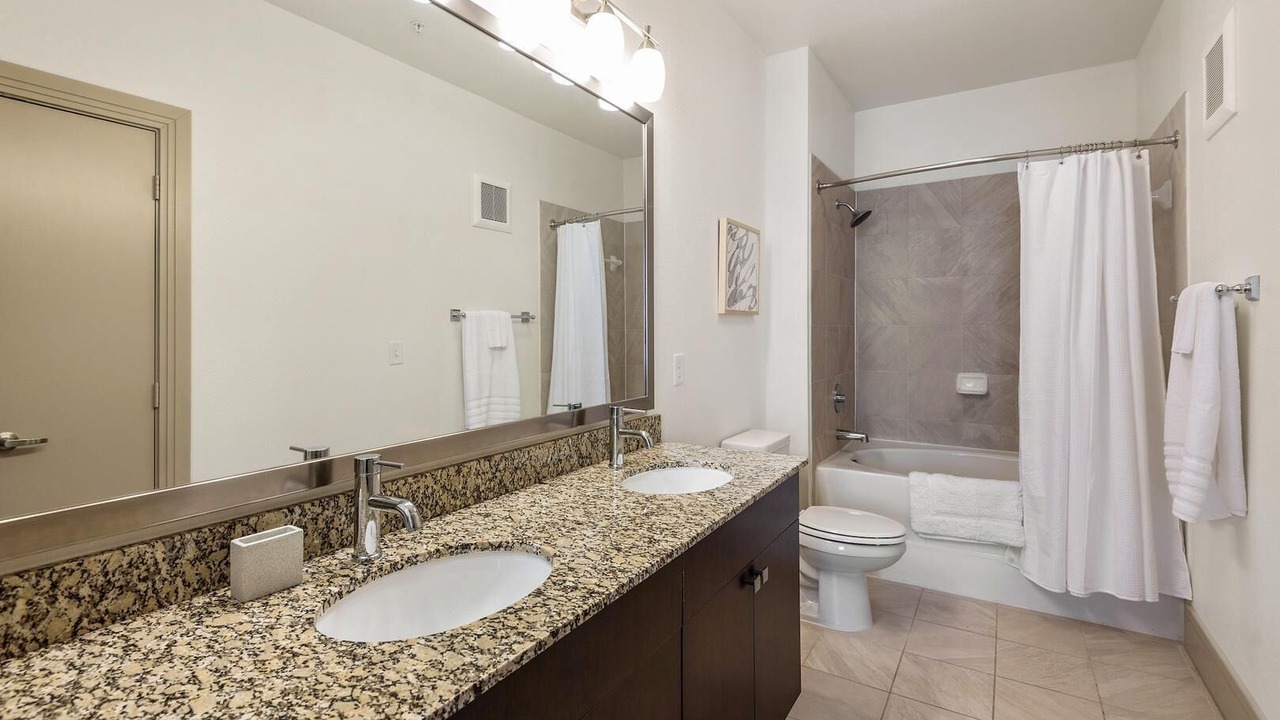 Photo of Bathroom in Las Colinas